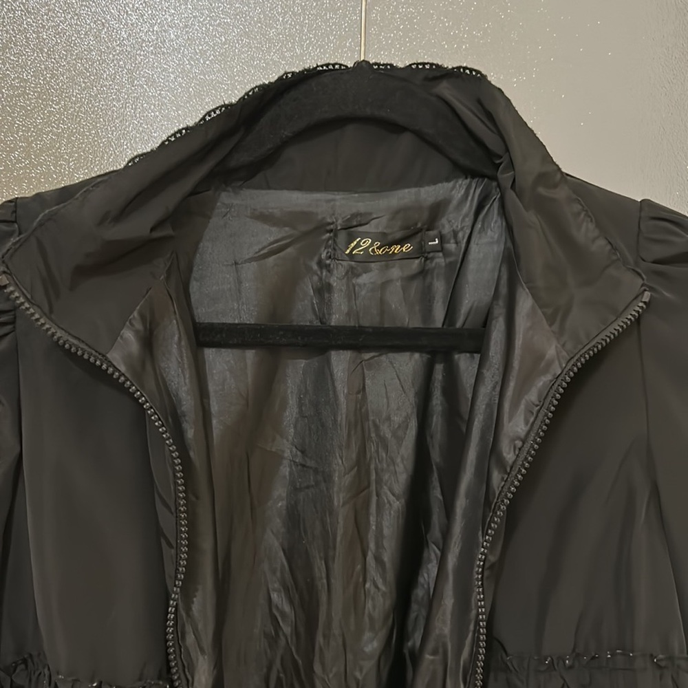 Black jacket - Picture 13 of 16